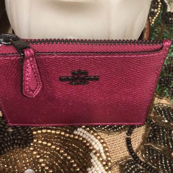 Coach Fuchsia Leather Card Wallet NWOT - Picture 2 of 6